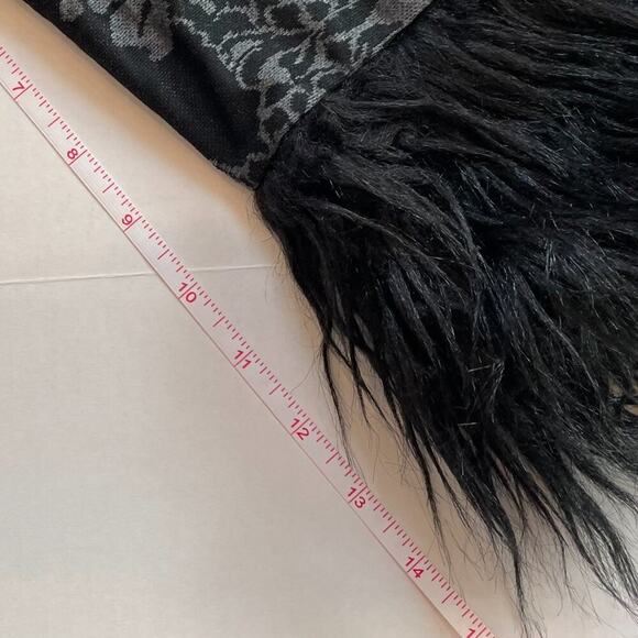 NWT, Melissa Paige Floral Gray, Black Sweater, Penny Lane Style Cuffs/Fur, M - Picture 14 of 14